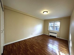 160-16 Booth Memorial Ave #1D, Fresh Meadows, NY 11365