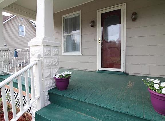 2nd image of 2515 E 25th St