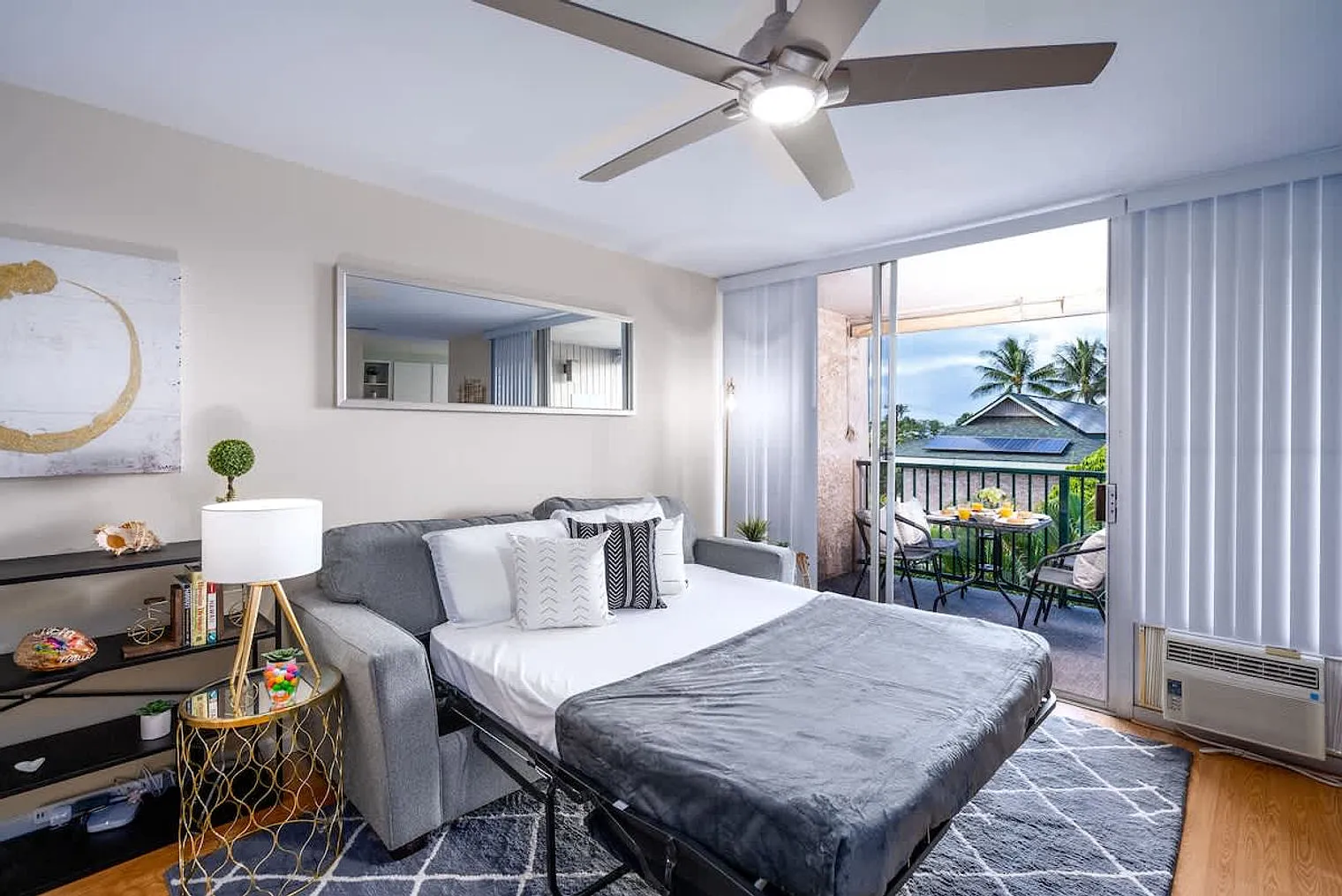 1 bed, 1.0 bath, 1076 sqft, $11,641 — Photo 4