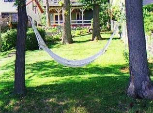 127 Cora Ave, Fox Lake, IL 60020