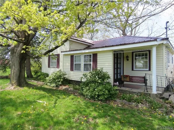 2050 Route 20, Silver Creek, NY 14136