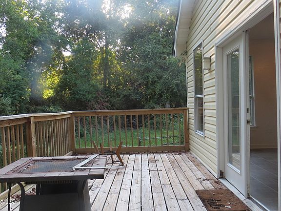 5th image of 15929 Big Ridge Rd
