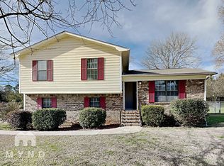 102 Meadowgreen Ln, Montevallo, AL 35115
