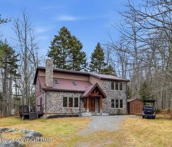 682 Maxatawny Dr, Pocono Lake, PA, 18347