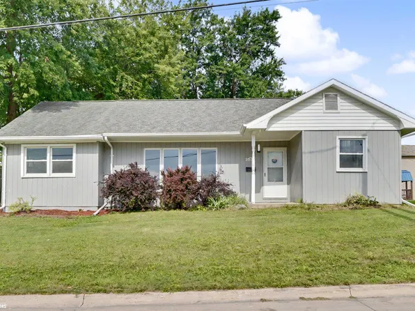 303 S Locust St, Mount Pleasant, IA 52641