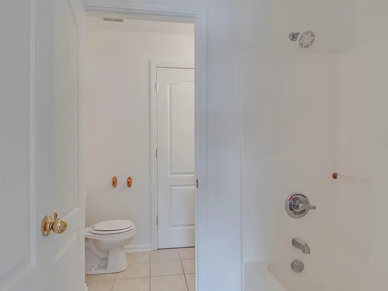 4300 Clearwater Way #4300 — Photo 17