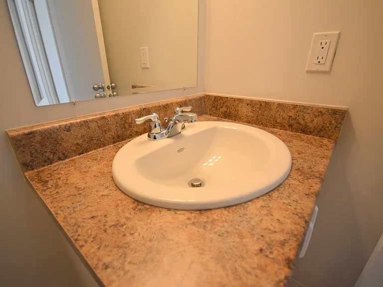 3301 Uplands Dr — Photo 40