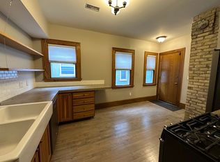 400-402 College Ave SE, Grand Rapids, MI 49503