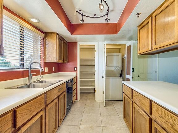 5th image of 3031 N Civic Center Plz Unit 315