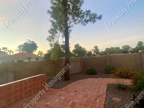 2nd image of 1109 N Arroya