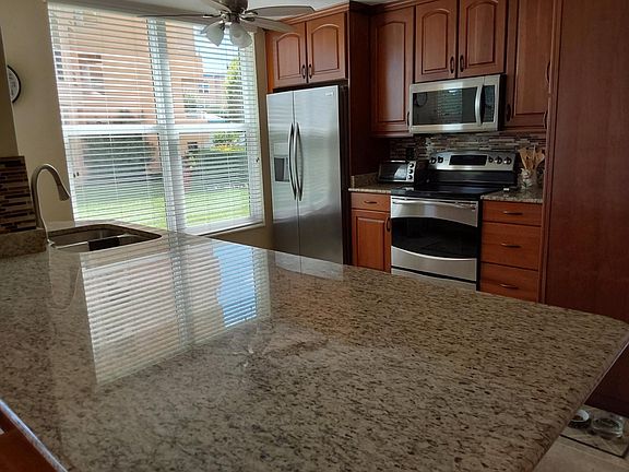2nd image of 4570 Pinebrook Cir