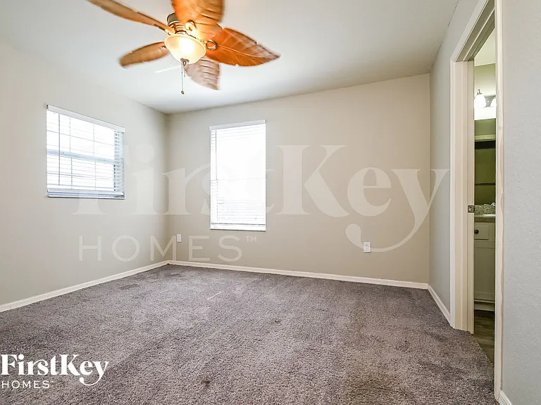 901 Pearly Ridge Ln — Photo 10