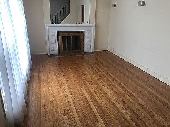 2nd image of 9930 S Clifton Park Ave