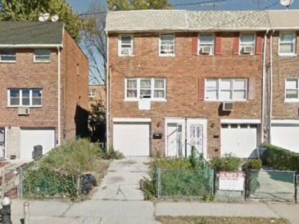 1st image of 21711 Hempstead Ave