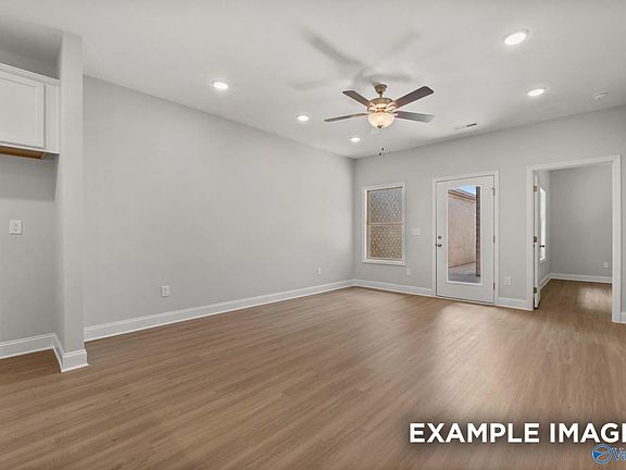 4th image of 413 Clyde Ln