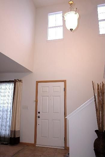 1st image of 532 W Dalton Dr
