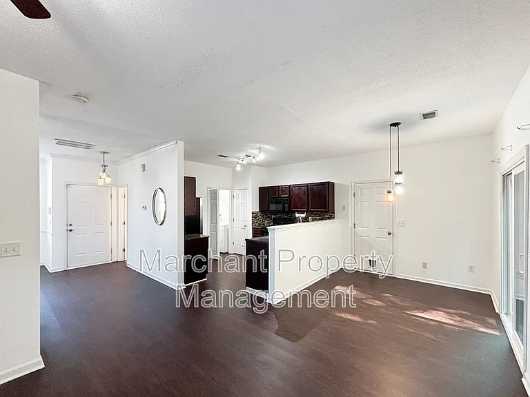 1 Appleton Ln — Photo 7