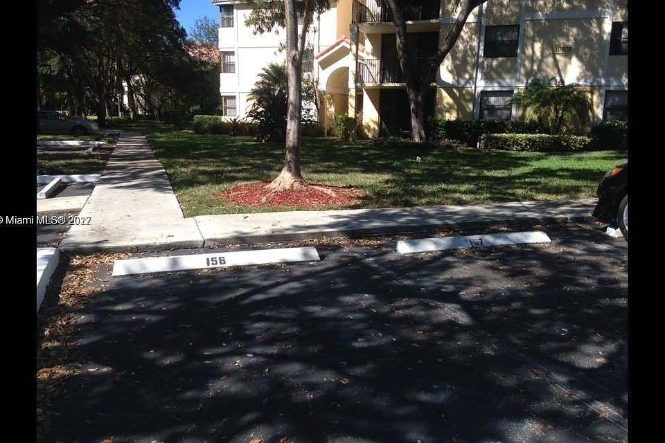 1st image of 10101 W Sunrise Blvd APT 101