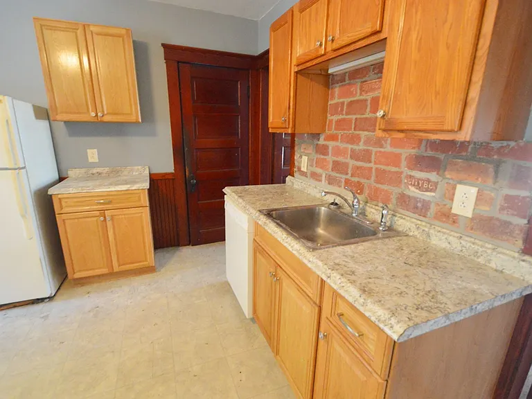53 Forest St — Photo 2