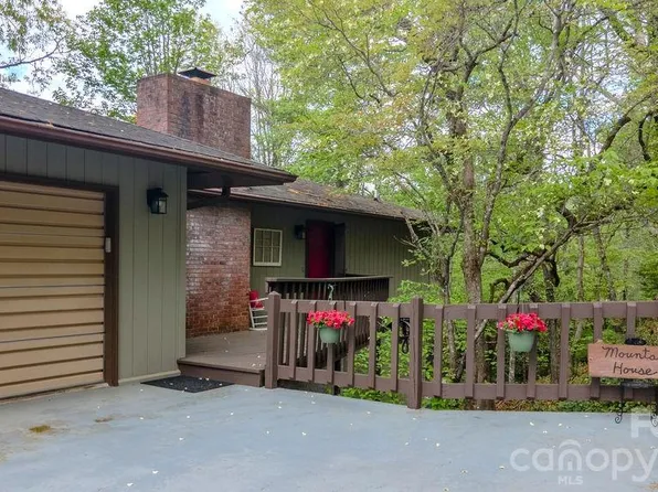 396 Winding Way Dr #51, Franklin, NC 28734