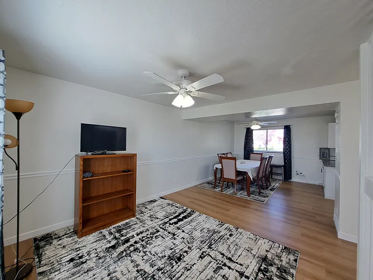 1492 W Parkside Dr #1 — Photo 15