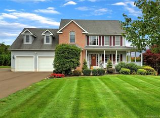 121 N Hill Rd, North Haven, CT 06473