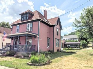 301 S 5th St, Youngwood, PA 15697