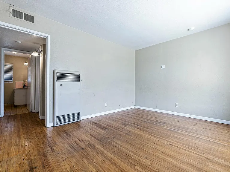 2428 N 1st St #2428 — Photo 3