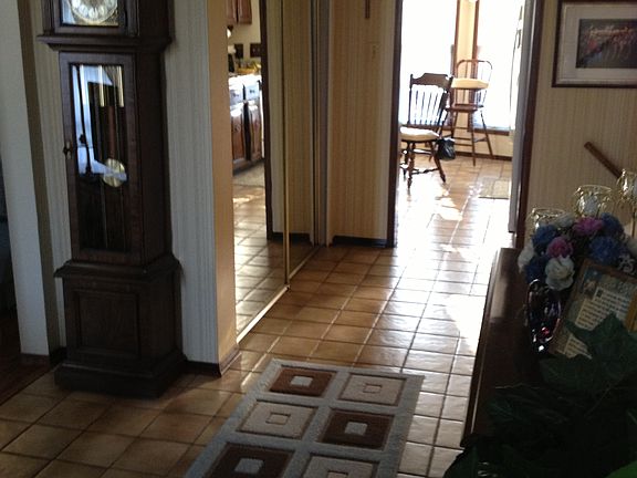 4th image of 2286 Heatherhill St