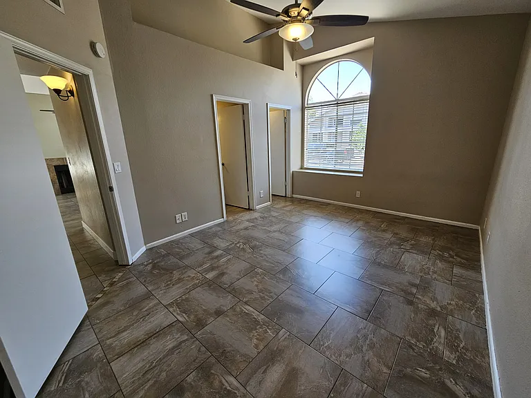 1301 E Liberty Shores Dr — Photo 10