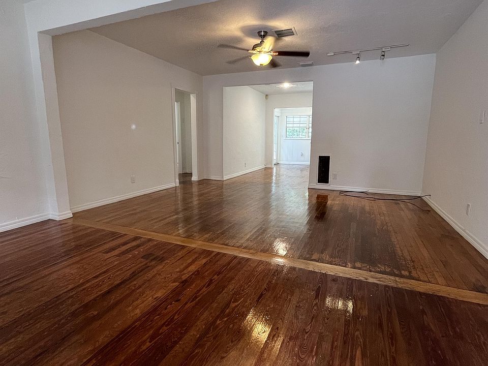 1st image of 441 NE 2nd Ave