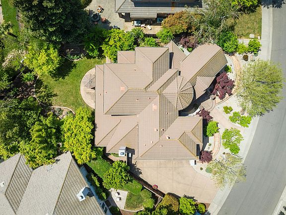 5th image of 3423 La Playa Dr