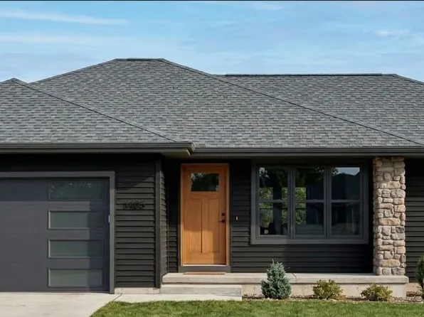 417 United Cir, Randolph, WI 53956