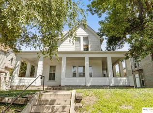 1309 S 32nd St, Omaha, NE 68105
