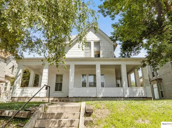 1309 S 32nd St, Omaha, NE 68105