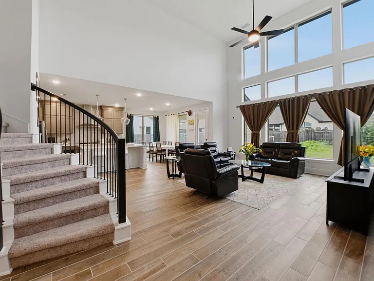 6518 Poplar Meadow Ln — Photo 4