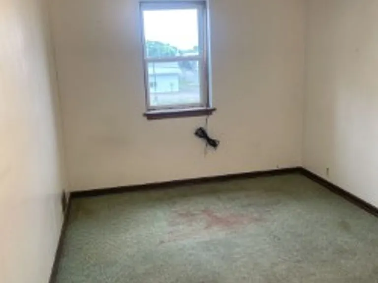 117 N Church St — Photo 14