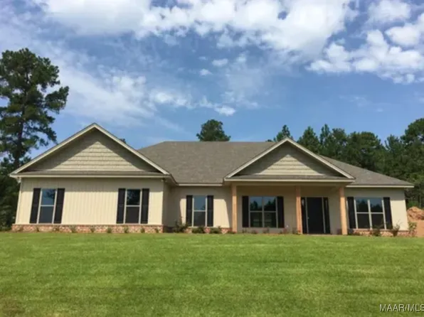 99 Hunters Rdg, Tallassee, AL 36078