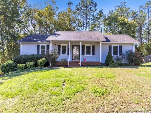 215 Lakewood Dr, Pickens, SC 29671