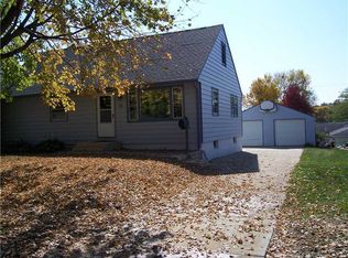 25 24th Ave SW, Cedar Rapids, IA 52404