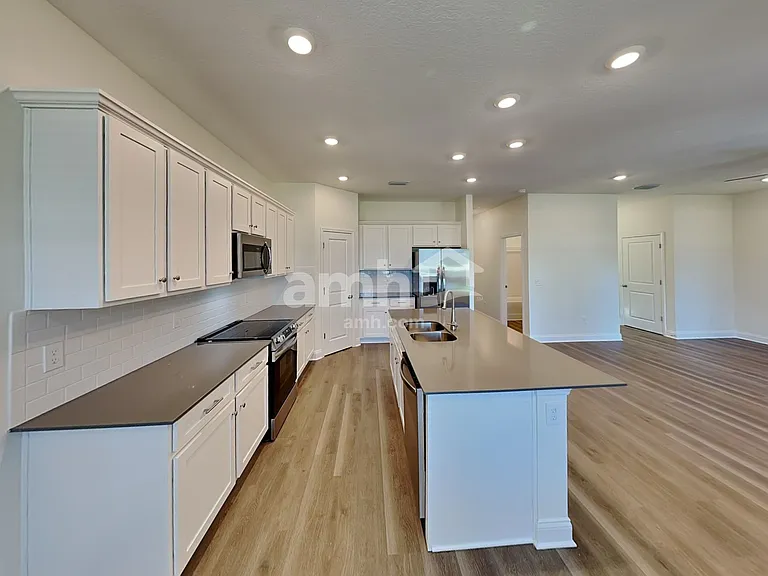 1028 Grafton Ridge Dr — Photo 3