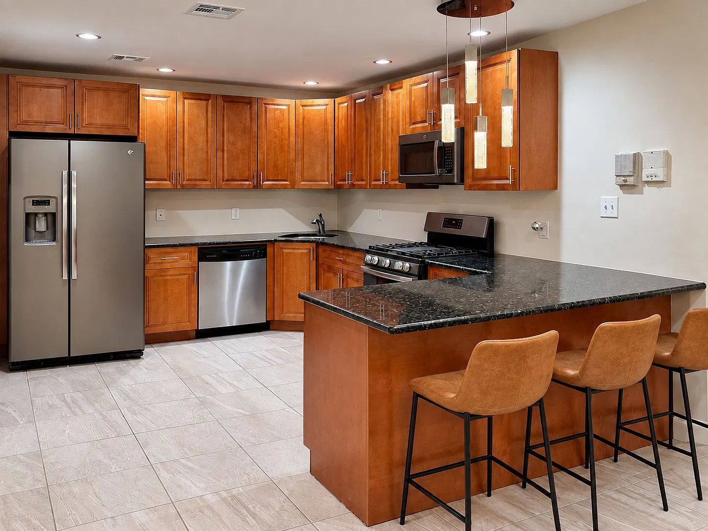 2 bed, $2,400 — Photo 2