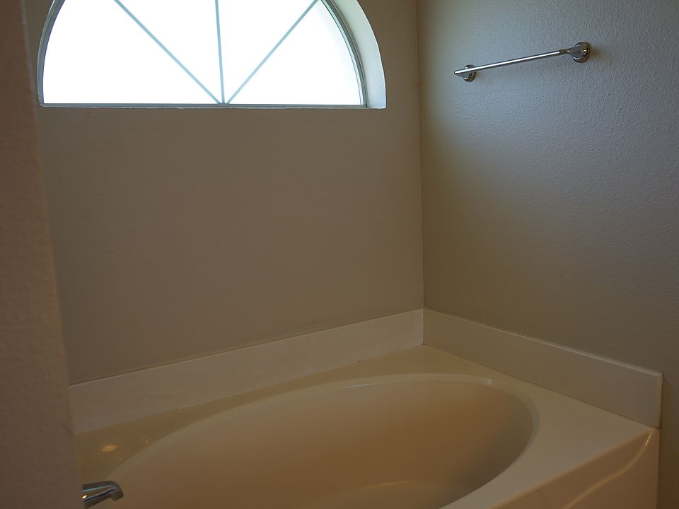 1st image of 6322 Woolwich Dr