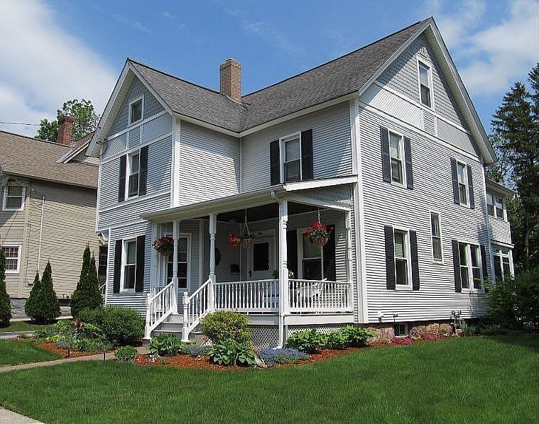 House Outside 1