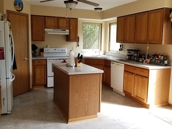 2nd image of 5929 Paron Pl