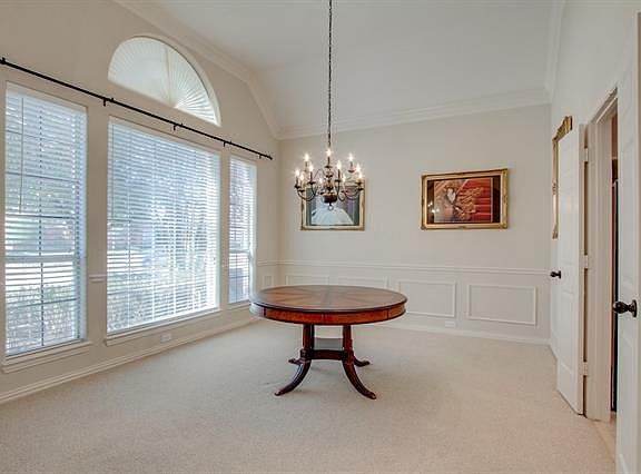 3rd image of 308 Bricknell Dr