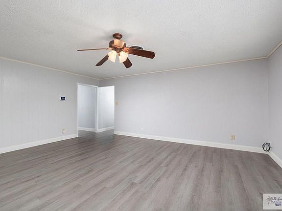 3rd image of 334 Honey Dr