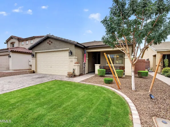 827 W BANYAN Avenue, San Tan Valley, AZ 85140