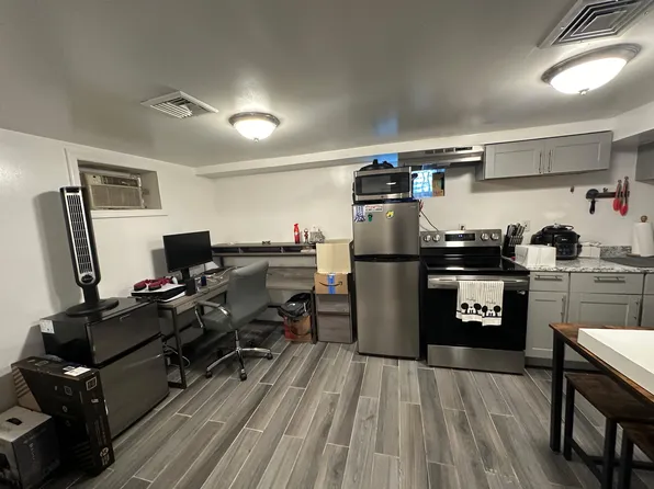 8035 169th St #B, Jamaica, NY 11432