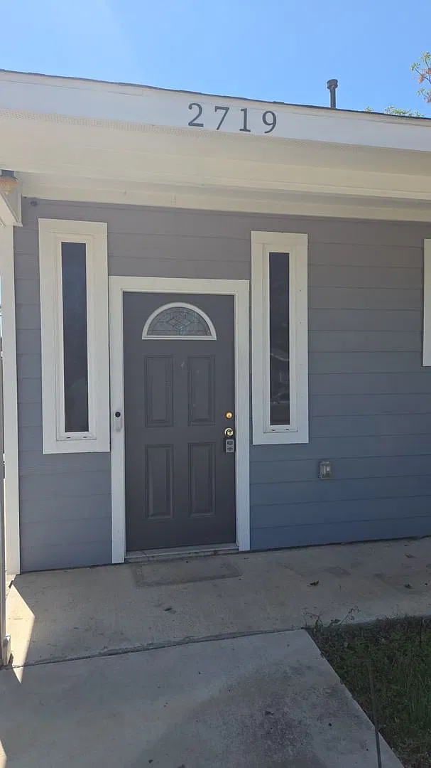 2719 Frazier St — Photo 3